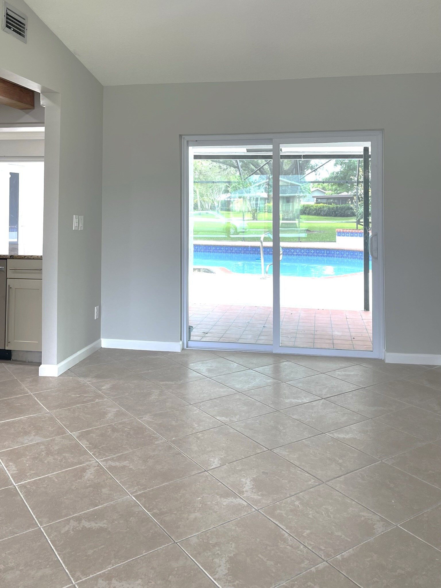 Building Photo - 1155 Summerwood Cir