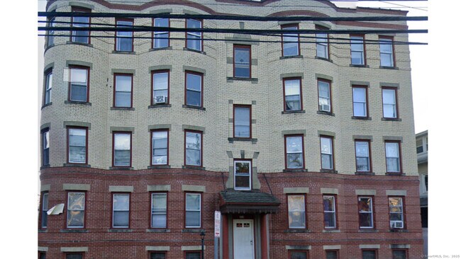 Primary Photo - 218 West St