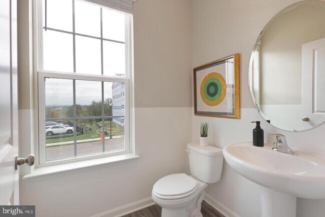 Building Photo - 1995 Fauna Dr