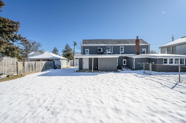 Building Photo - 8 Orchard St