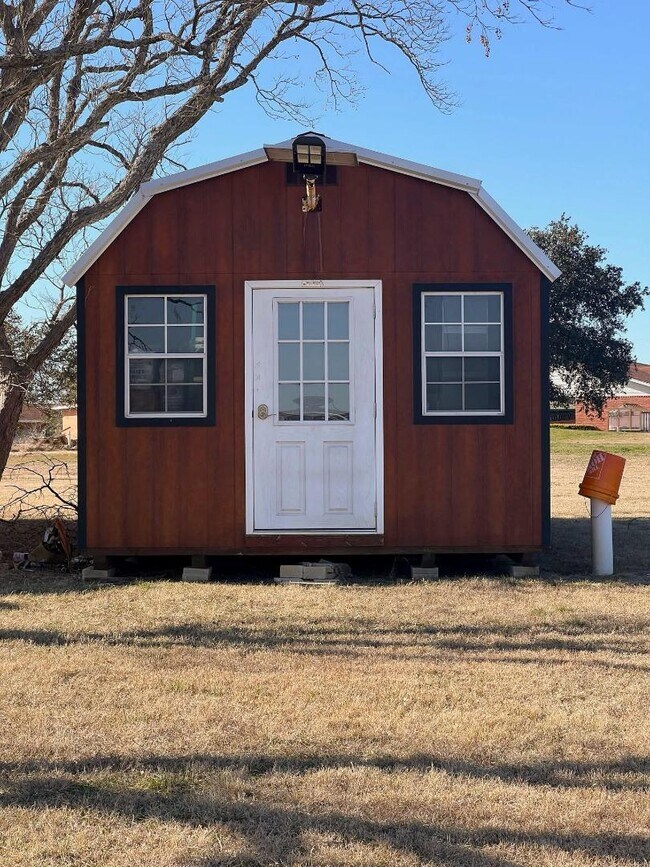 Building Photo - 7912 S Lone Star Pkwy