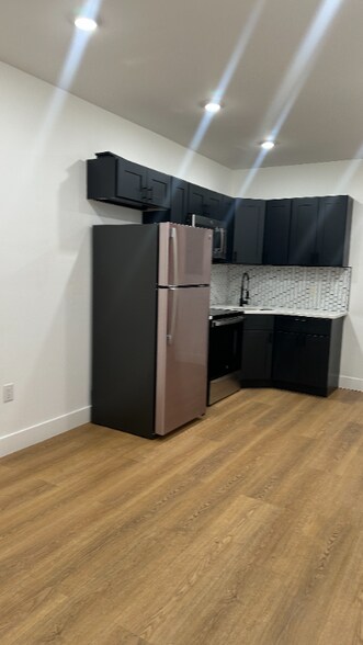 Building Photo - 5535 Bloyd St