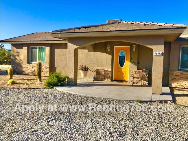 Building Photo - Beautiful Updated & Modern Home in Yucca V...