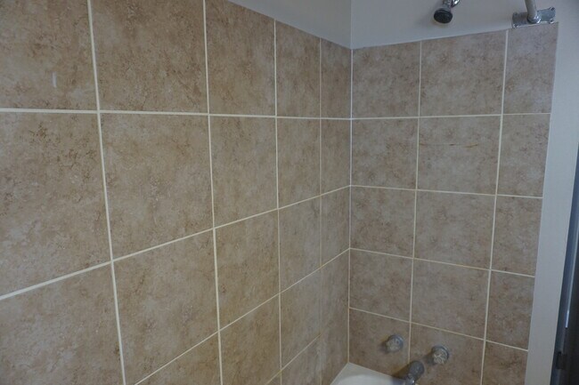 Building Photo - 2022 S 300 E