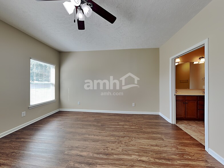 Building Photo - 1287 Wentworth Dr