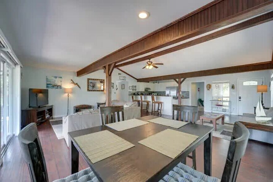 Building Photo - 1288 Canyon Springs Dr