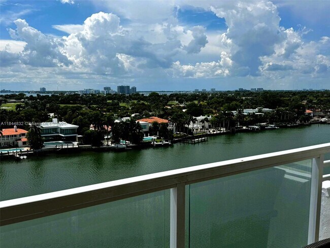 Building Photo - 5600 Collins Ave