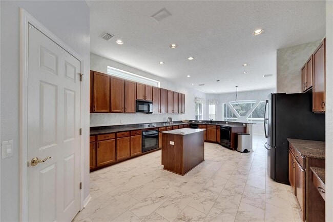 Building Photo - 17904 Cachet Isle Dr