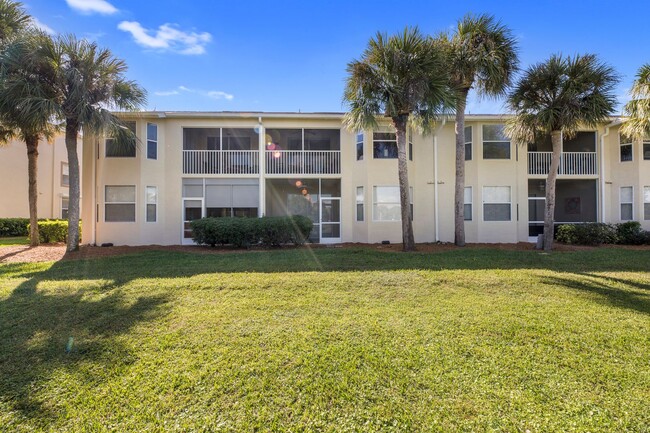 Building Photo - SEASONAL CONDO AVAILABLE APRIL 2024 / ESTERO