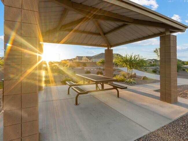 Building Photo - 1131 W Chimes Tower Dr