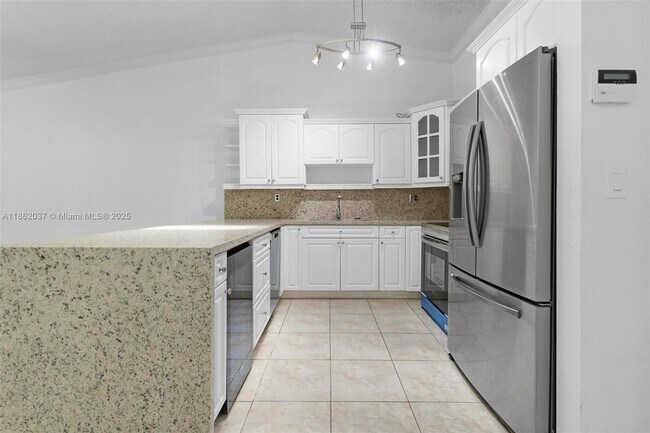 Building Photo - 6234 SW 151st Ct