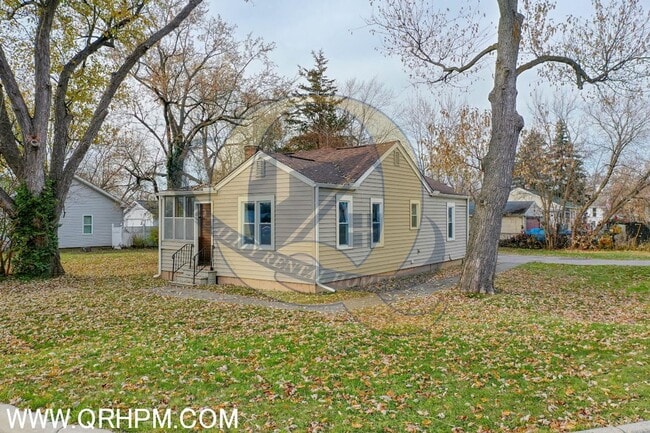 Building Photo - Available Now! Bendle Schools!