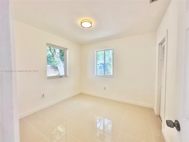 Building Photo - 1841 NW 55th St