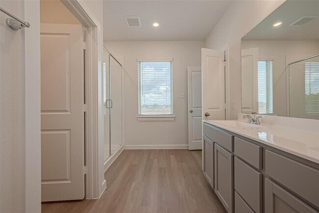Building Photo - 17110 Pentland Hls Wy