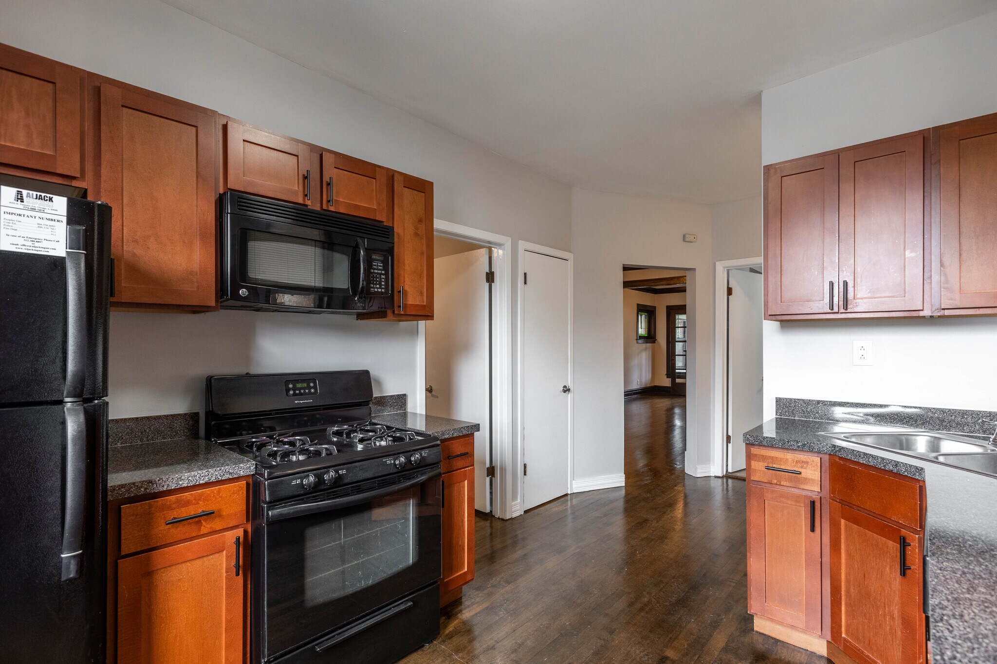 Building Photo - 3823 N Drake Ave