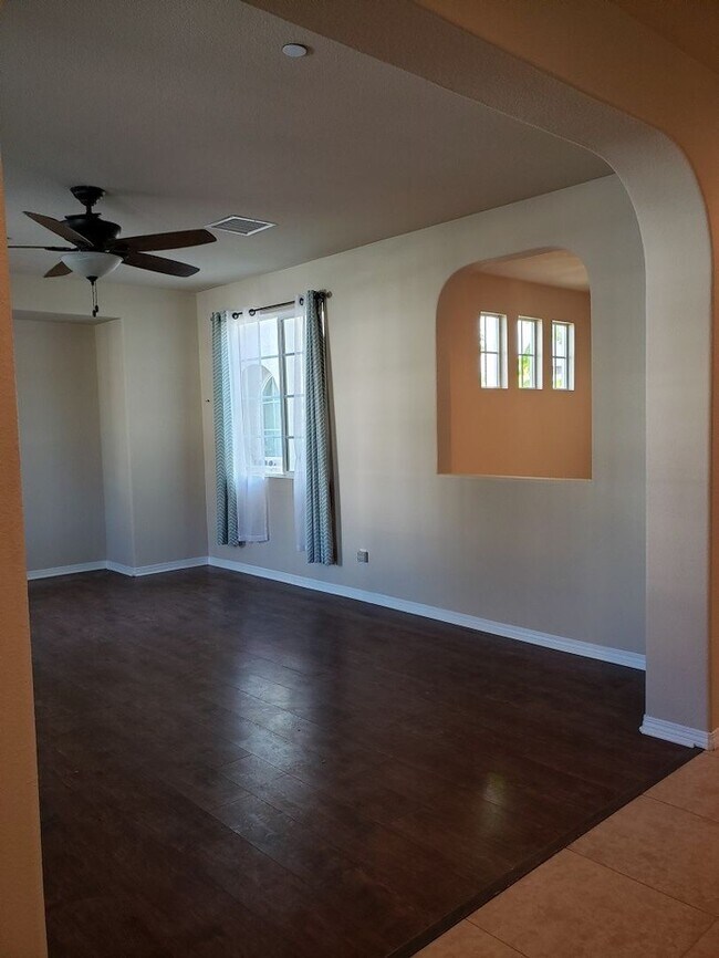 Building Photo - 3+2.5 Single Family Home at Riverpark