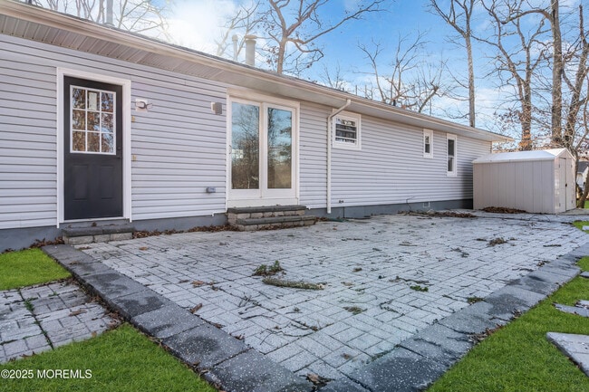 Building Photo - 170 Station Rd