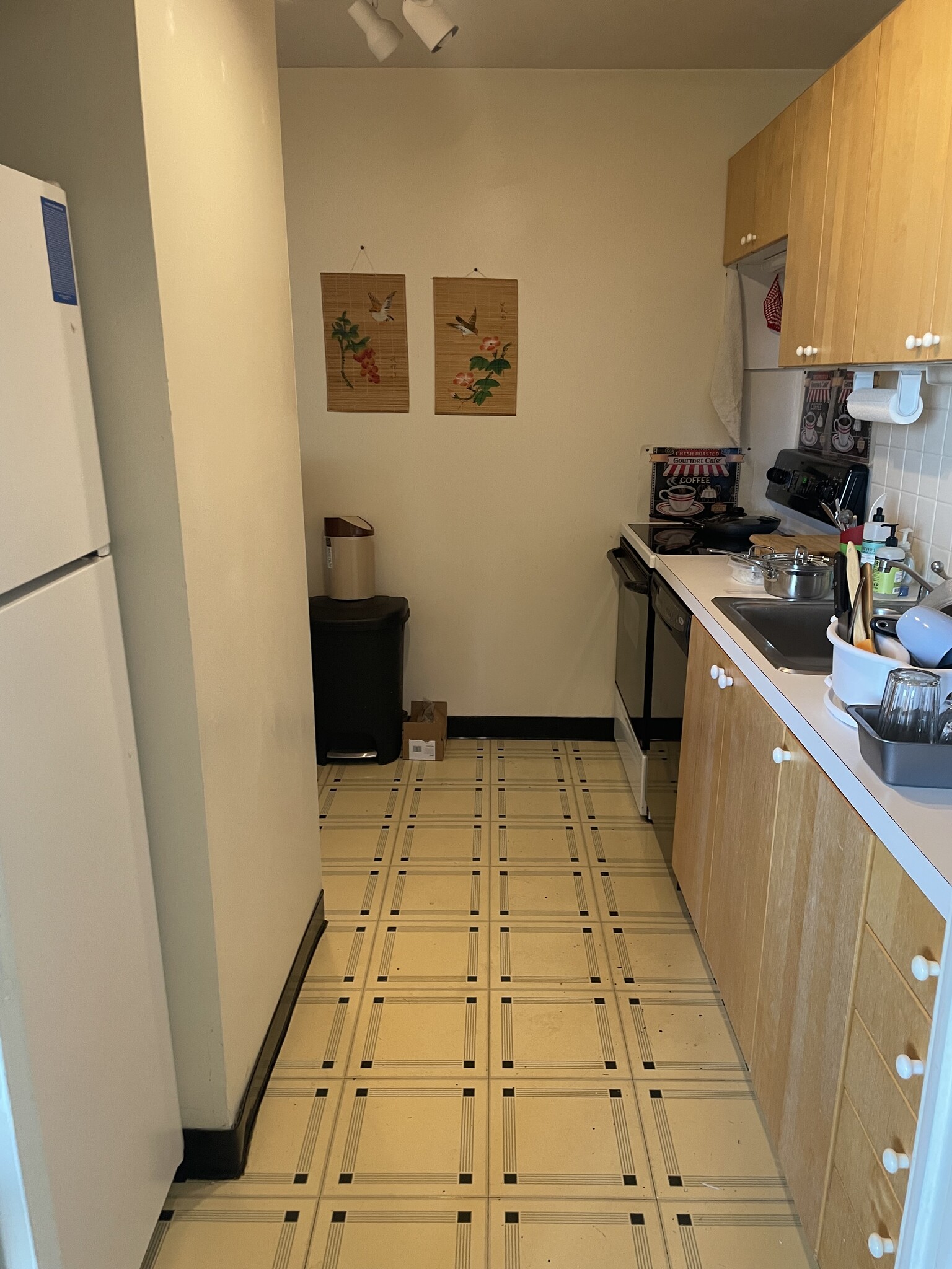 Building Photo - 1 E University Pky