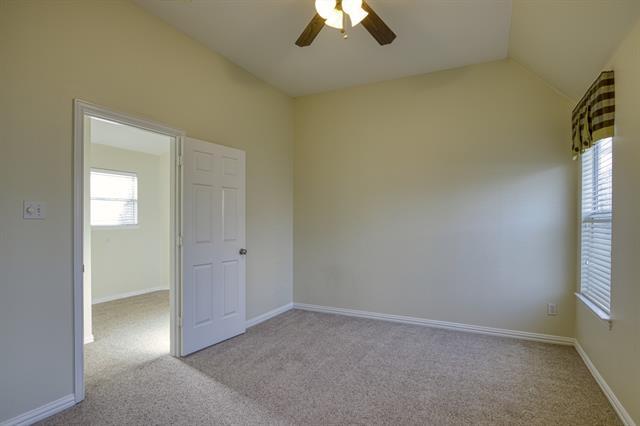 Building Photo - 4528 Oak Shores Dr