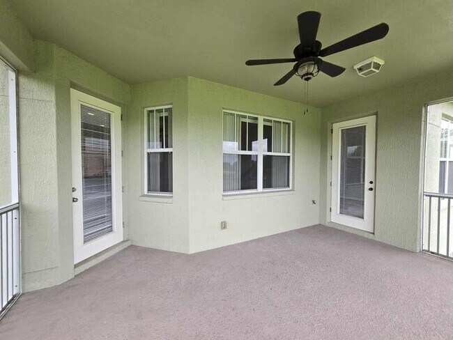 Building Photo - 3840 Serenade Ln