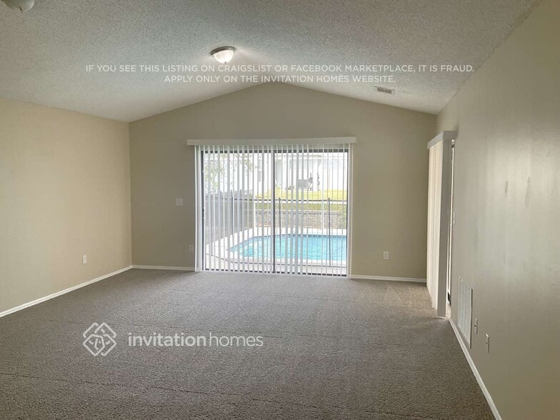 Building Photo - 611 Moss Park Ct