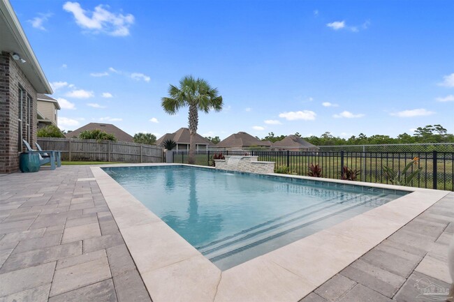 Building Photo - 4807 Foxtail Palm Dr