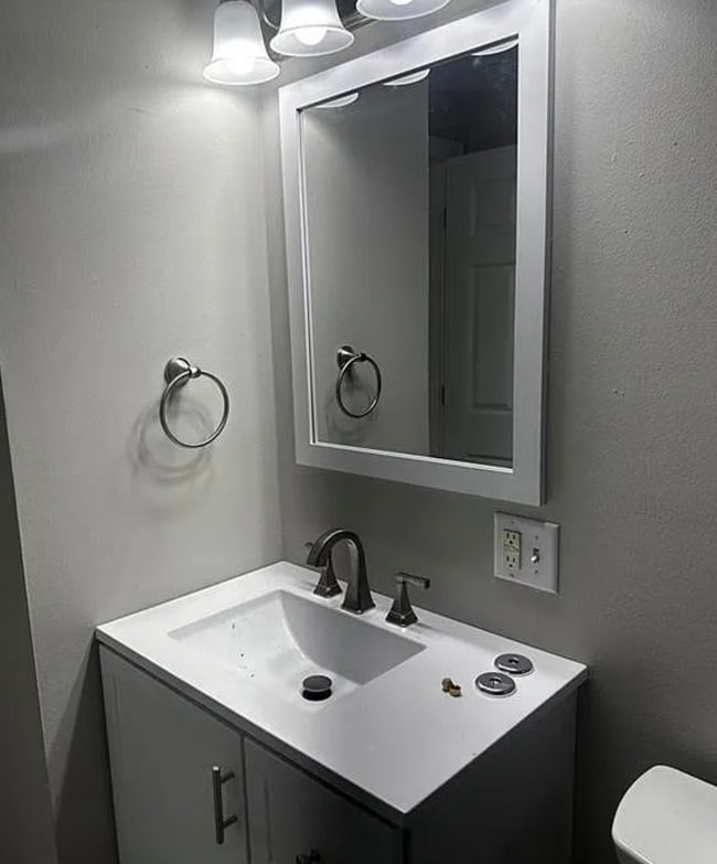 Building Photo - 140 Ivanhill Rd