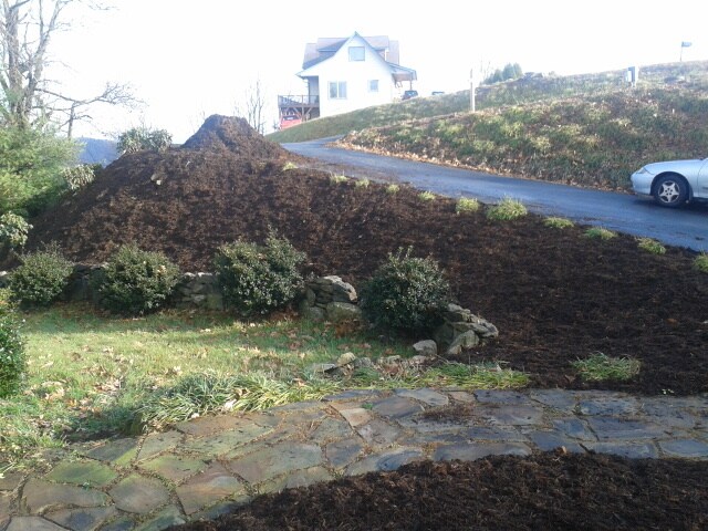 Building Photo - 251 Rembrandt Dr