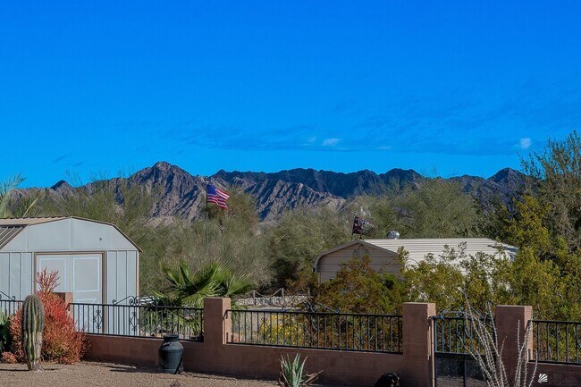 Building Photo - 12175 S Ironwood Dr