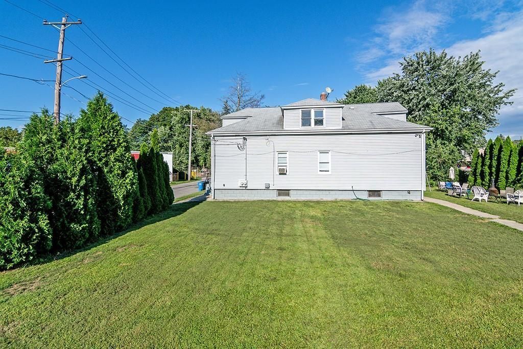 Building Photo - 5 Pomham St