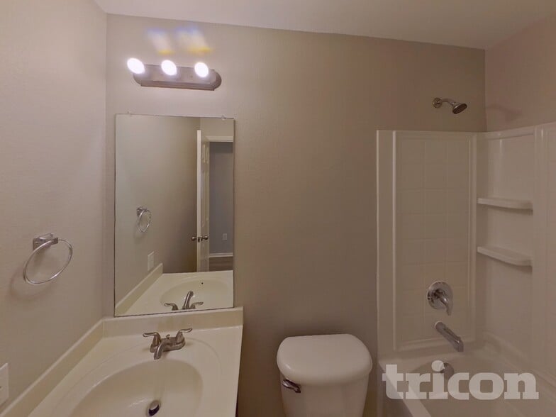 Building Photo - 534 Blue Sage