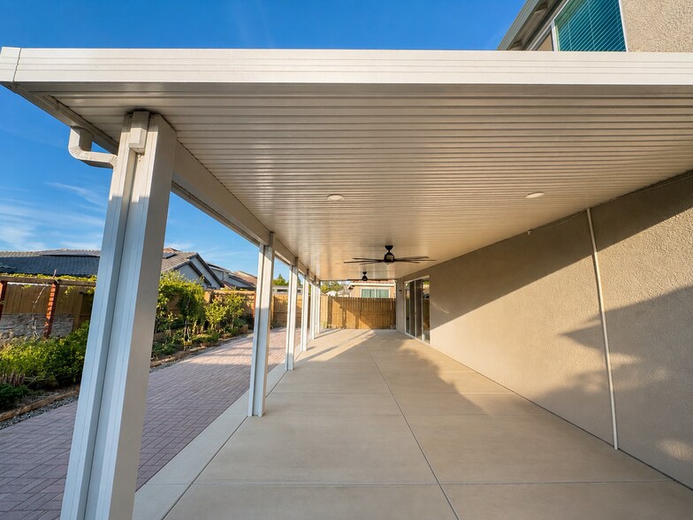 Building Photo - 2345 Raphael Way