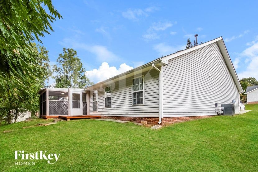 Building Photo - 5200 Orchard Ridge Ln