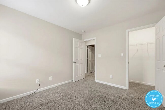 Building Photo - 2654 Middle Br Bnd