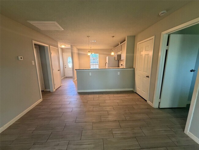 Building Photo - 3242 Dalmatian Dr