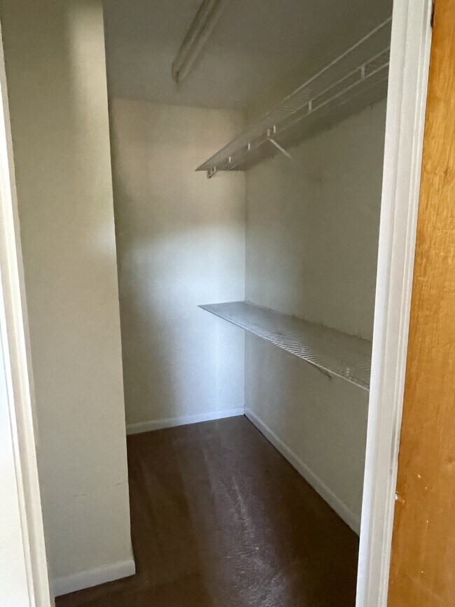 Building Photo - 101 Harvest Dr