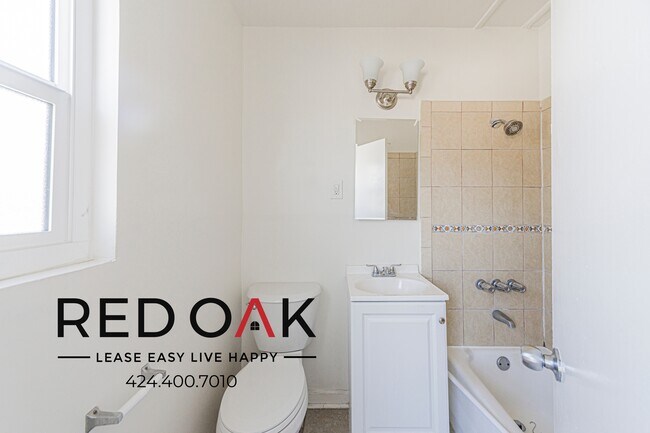 Building Photo - 11823 Lakewood Blvd