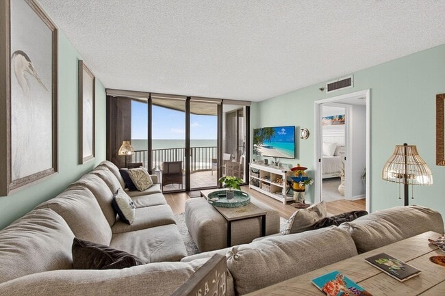 Building Photo - 9650 S Ocean Dr