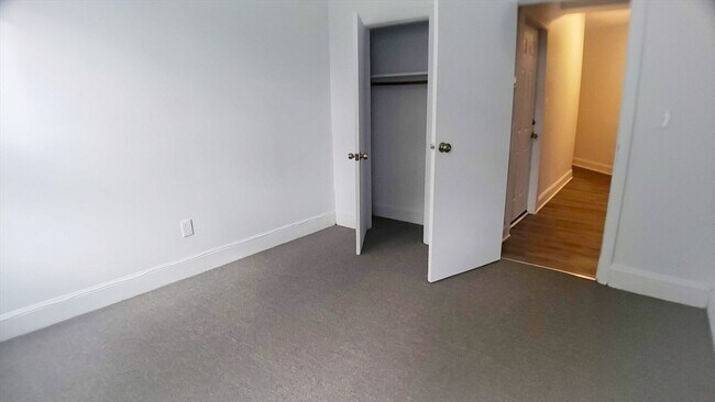 Building Photo - 25 Chester St