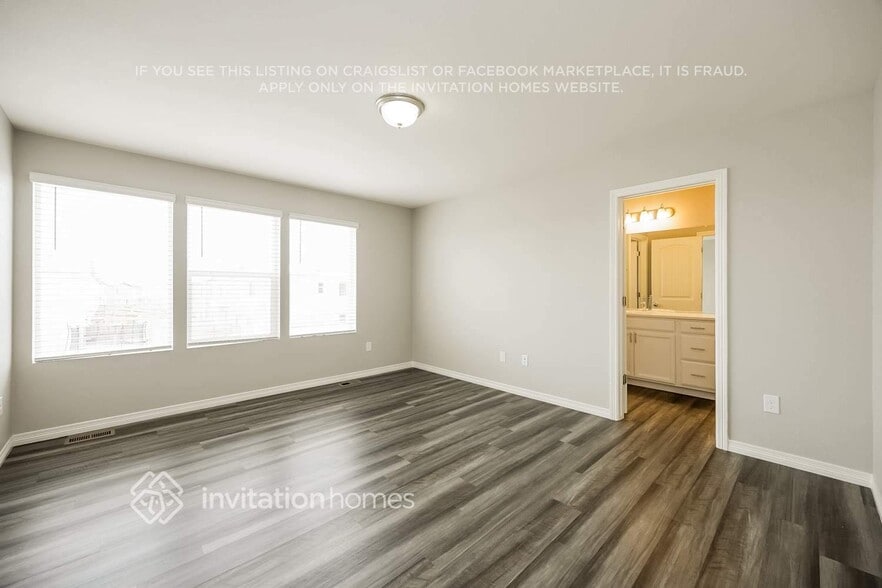 Building Photo - 11286 House Finch Ln