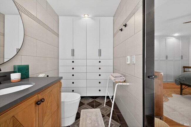 Building Photo - 3662 Lovall Valley Rd