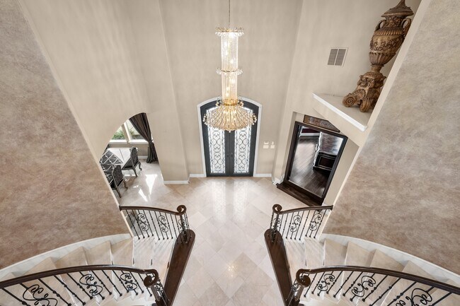 Building Photo - 75 S Fremont Ridge Loop