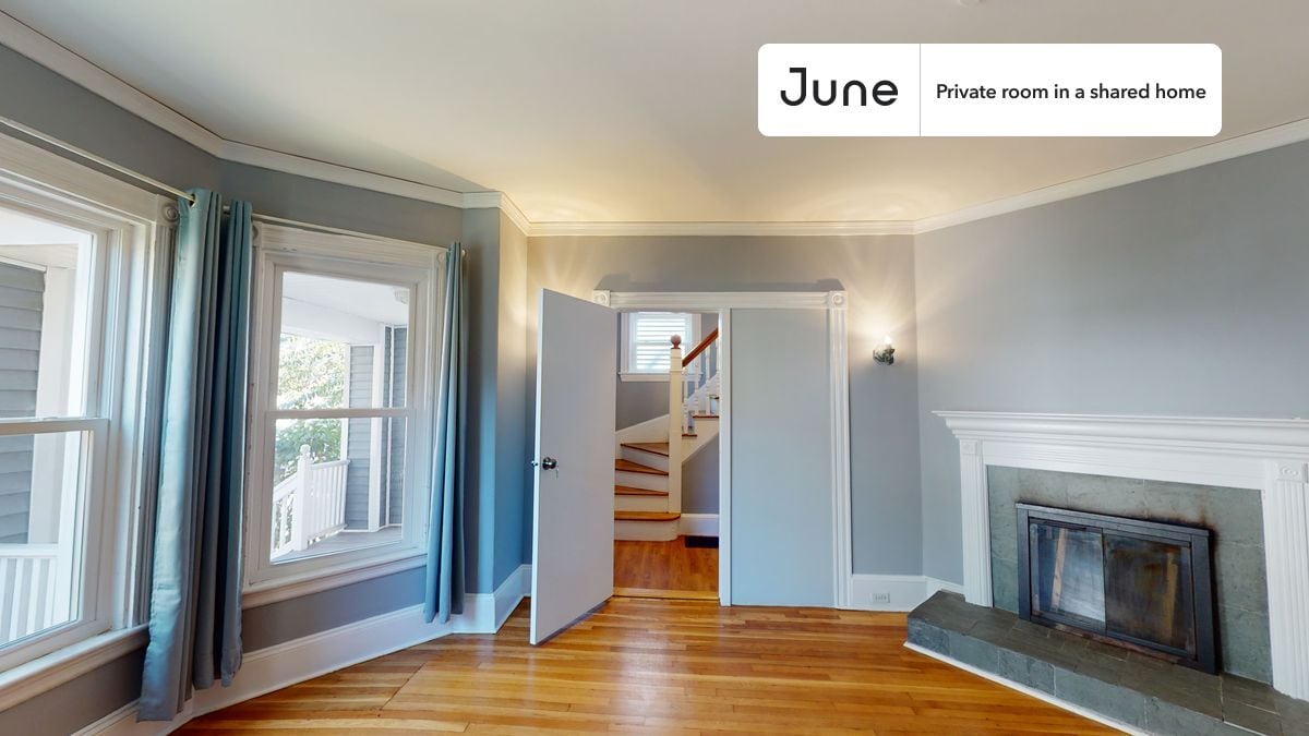 Building Photo - Room in Shared 7 bed/2 bath home in Allston