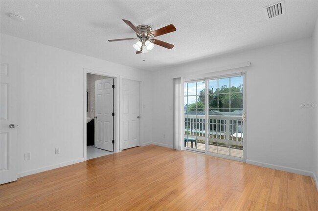 Building Photo - 8128 Papaya St