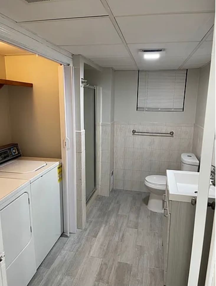 Bathroom and wash &dryer machine - 31 Friendship St