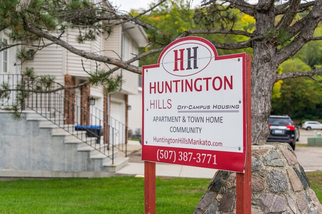 Building Photo - Huntington Hills Apartments & Townhomes