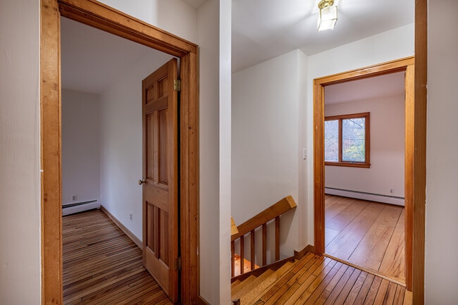 Building Photo - 14 Clearview Terrace