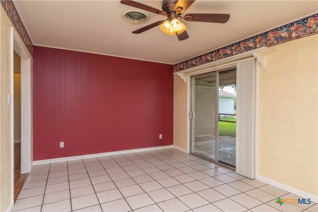 Building Photo - 316 Mulberry Ave S