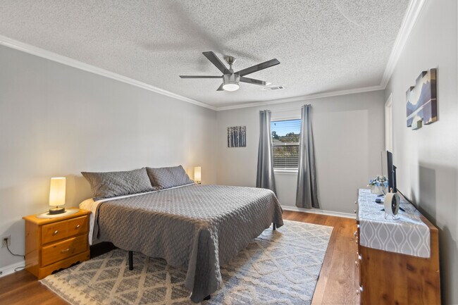 Building Photo - 106 Willow Grove Ct