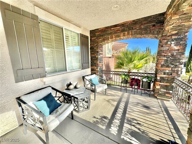 Building Photo - 858 La Sconsa Dr